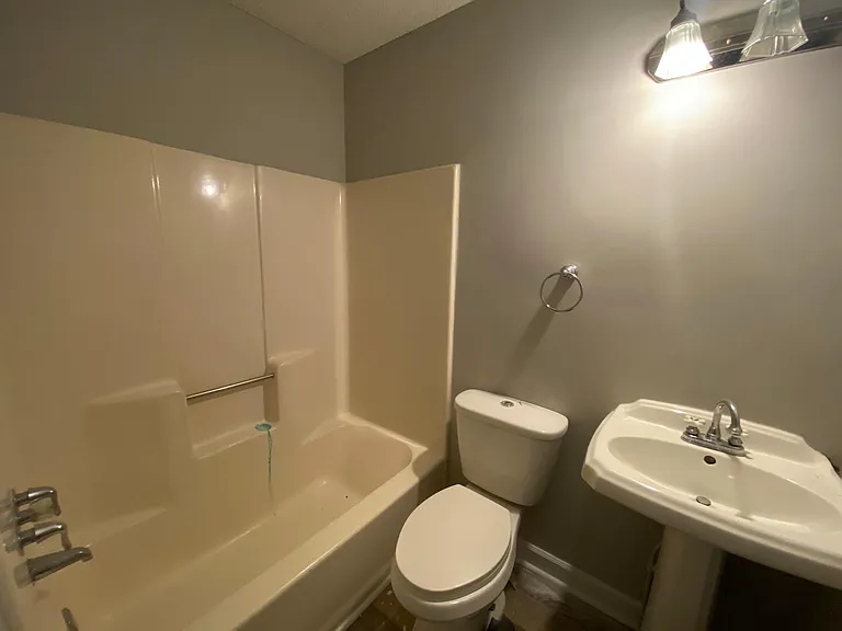 5598 Charmaine Bnd — Photo 13