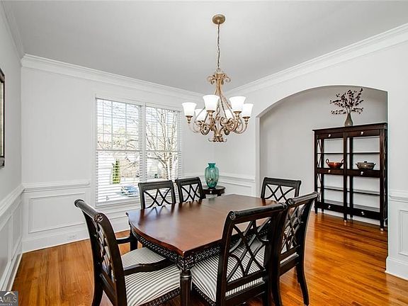 5th image of 778 Crescent Cir
