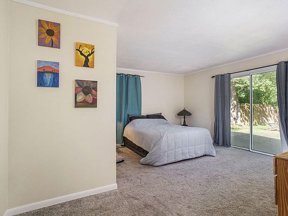 5th image of 727 Sunnock Ave