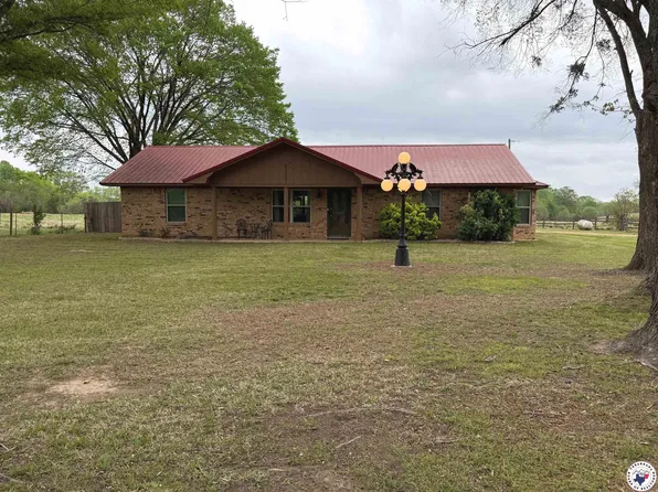 9425 Fm 44, Annona, TX 75550