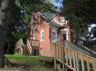 29 Urquhart St, Rumford, ME 04276