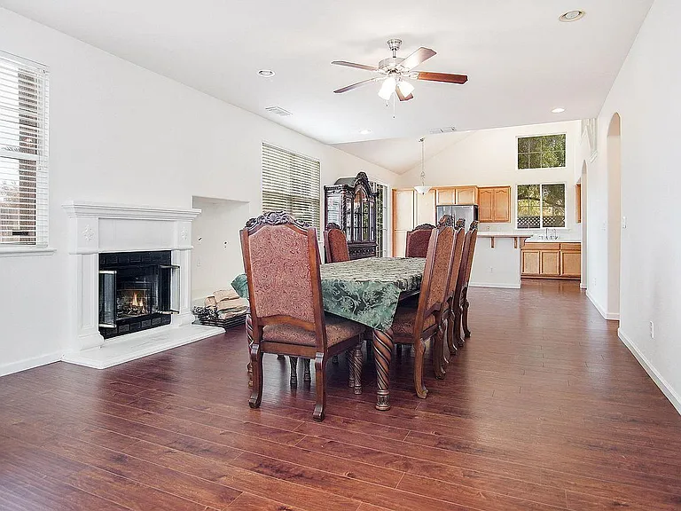 595 Birchwood Rd — Photo 14