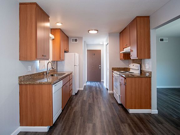 2nd image of 29360 Dixon St APT 10