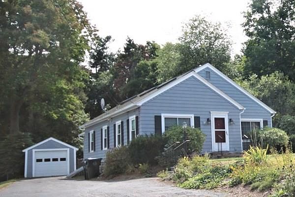 1st image of 479 Shrewsbury St
