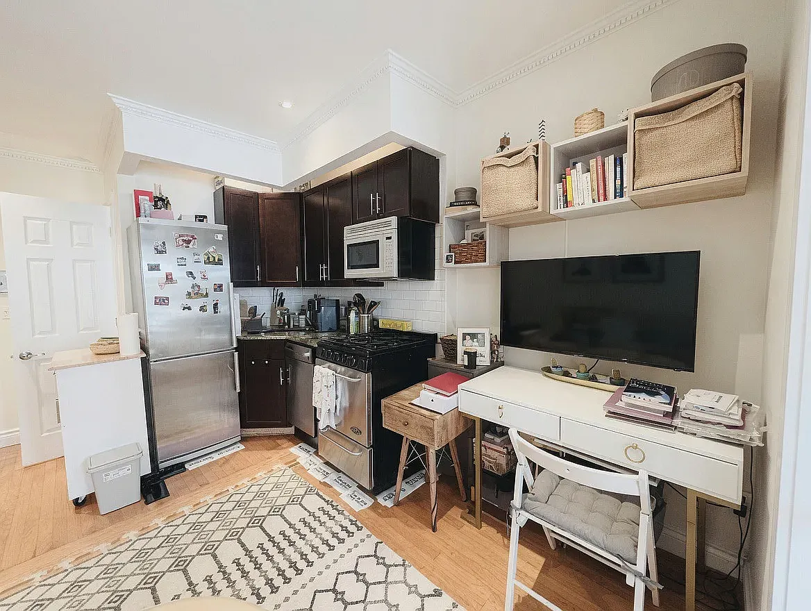 322 East 74th Street — Photo 4