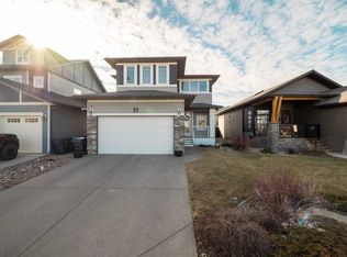 18 E Northlander Rd W, Lethbridge, AB T1J 5G6