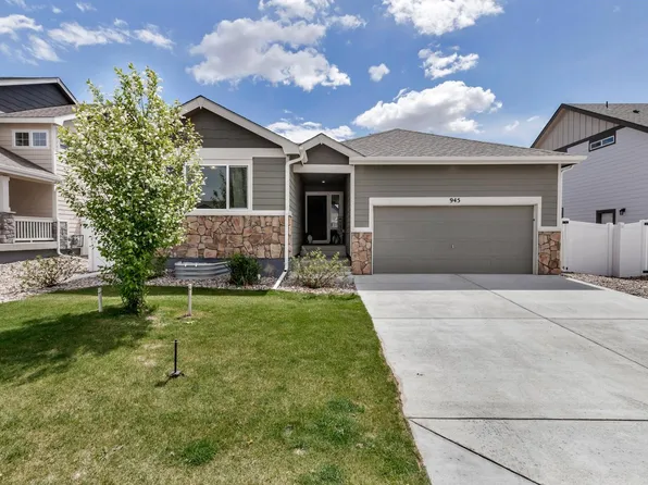 945 Maplebrook Dr, Windsor, CO 80550