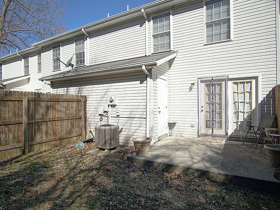 3rd image of 535 School Ln