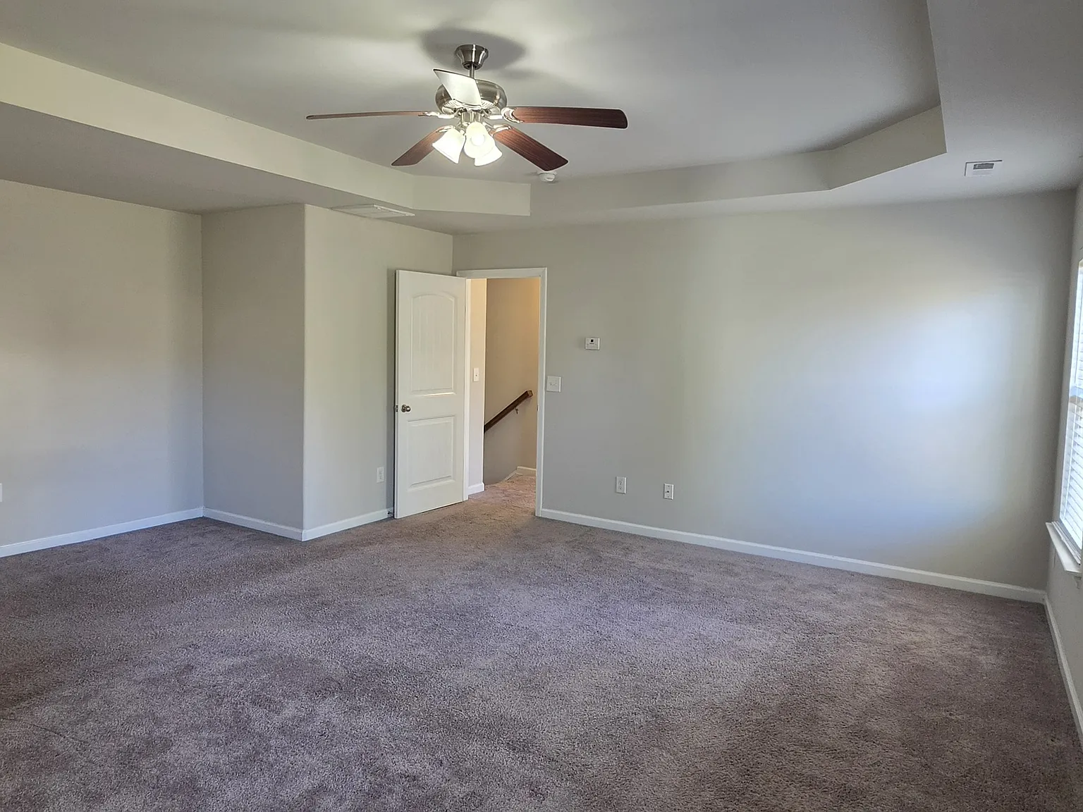 3 bed, 2.5 bath, 2188 sqft, $2,200 — Photo 4
