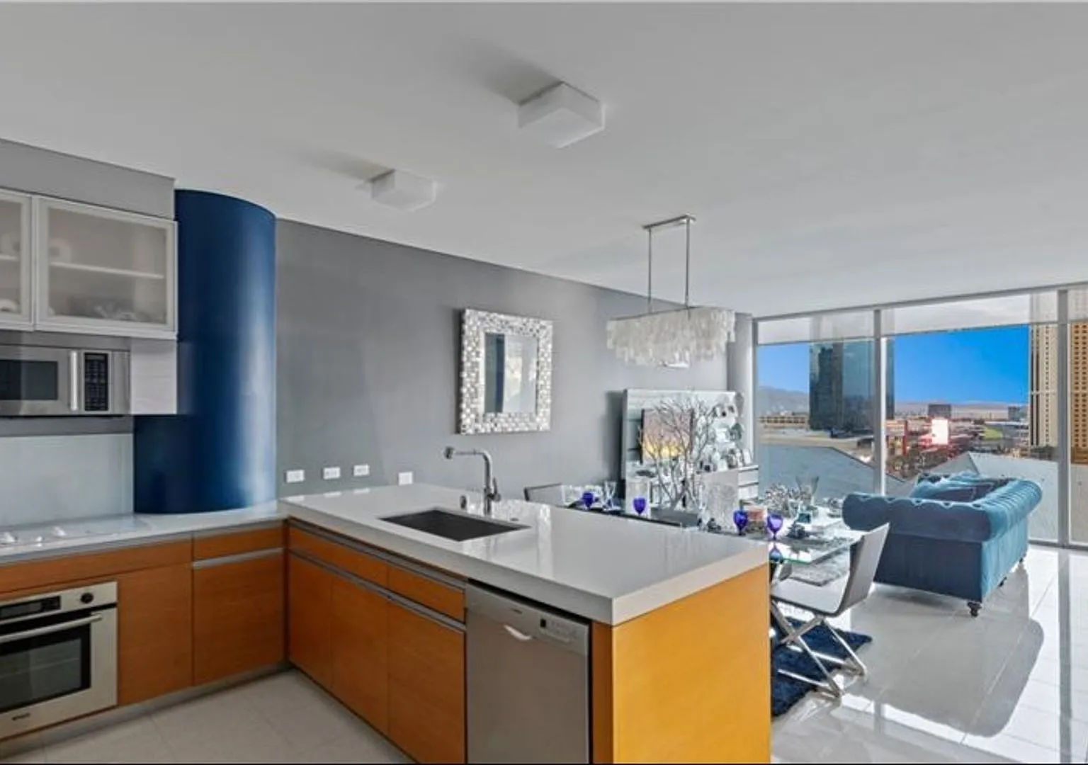Enjoy High-Rise Living In This Beautifully Furnished Condo With Stunning Views! — Photo 3