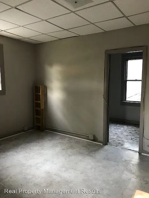 706 N 3rd Ave APT B photo 1