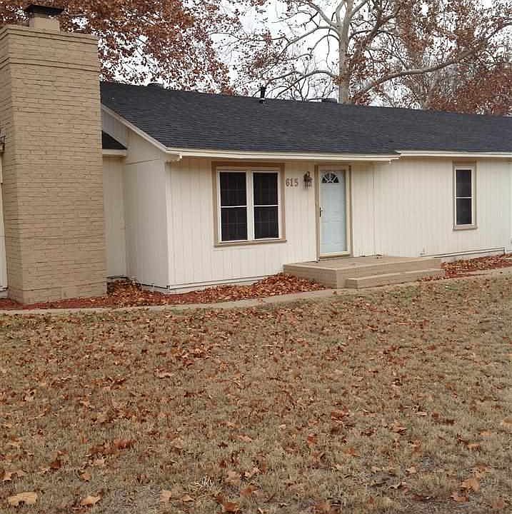 1st image of 615 Meadow Dr