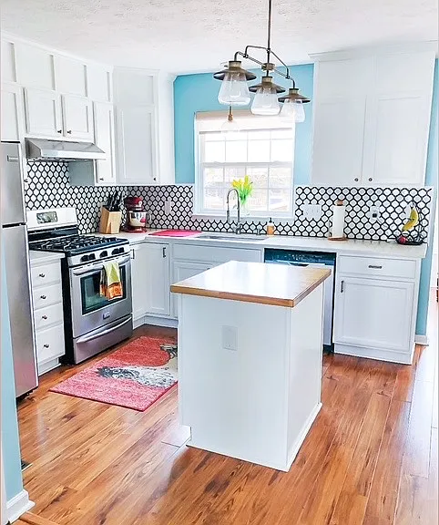 903 Deerberry Ct — Photo 3