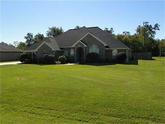 2nd image of 1714 Magnolia Bnd