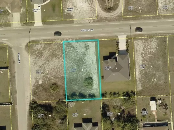 2817 23rd St W, Lehigh Acres, FL 33976