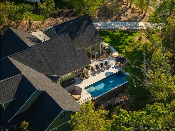 336 Cherry Hill Ln, Lake Ozark, MO 65049