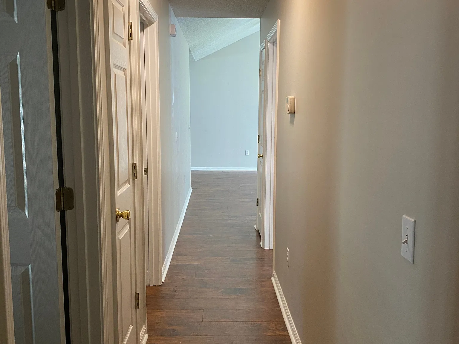 25 Magnolia Road - 25 Magnolia Road — Photo 4