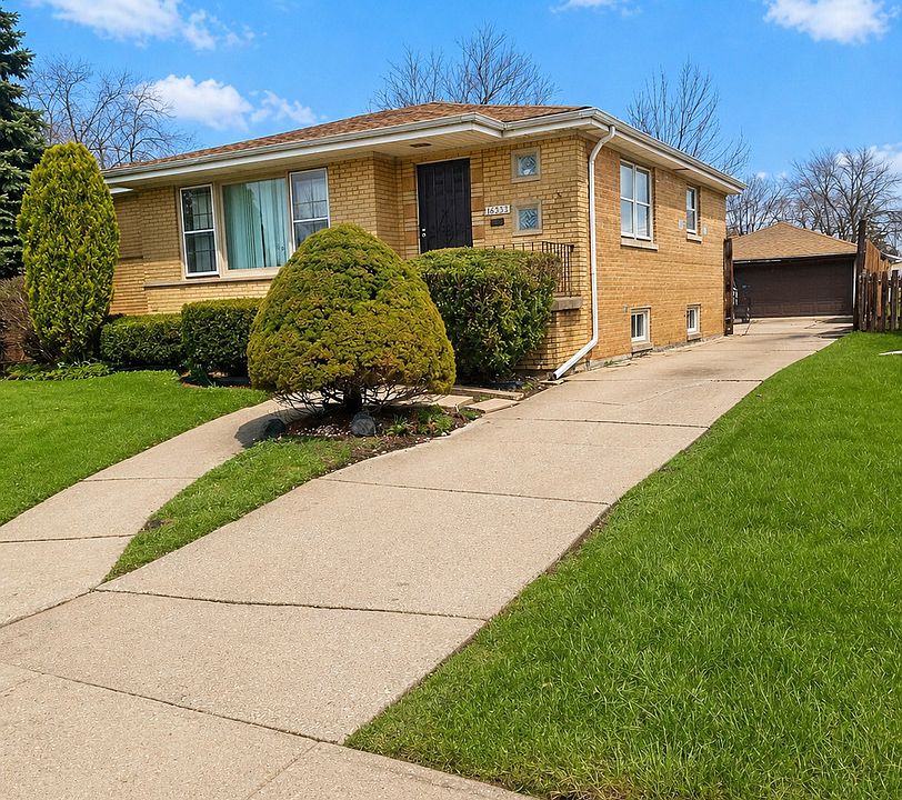 2nd image of 16353 Drexel Ave