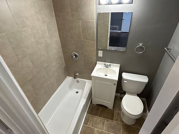 4th image of 1027 Forest Ct #16