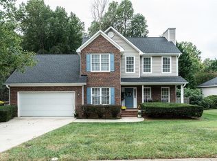 201 Briarwood Dr, Mebane, NC 27302