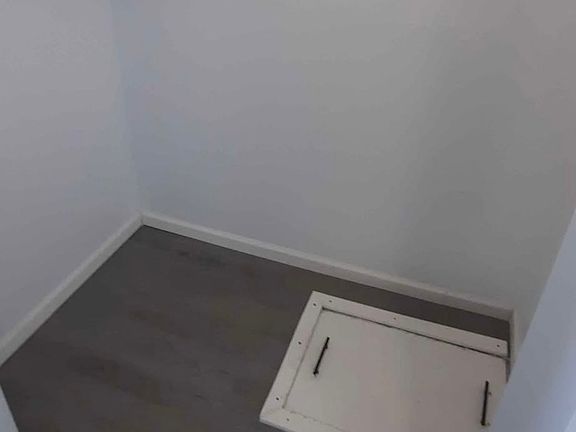 3rd image of 316 Riggs Ln