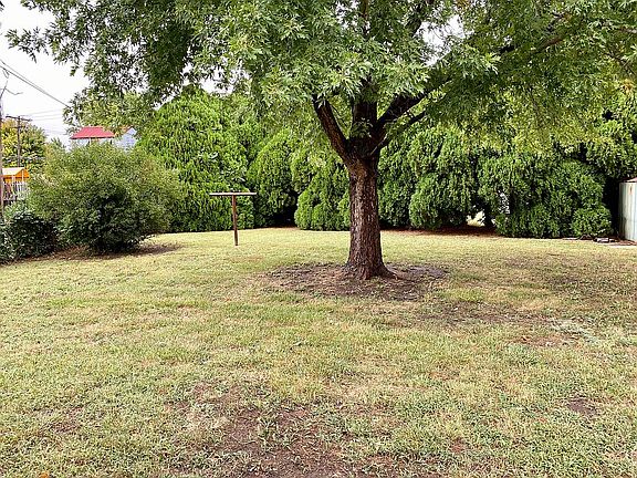 2nd image of 56 Eastwood Dr