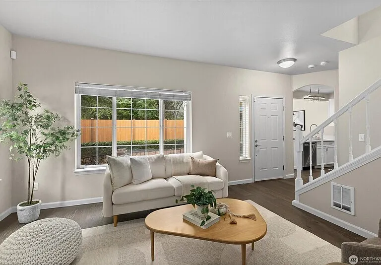 10909 Avondale Rd NE #R170 — Photo 4