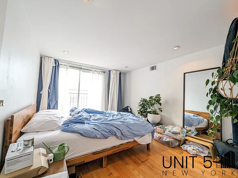 141 Dupont St #4B — Photo 18