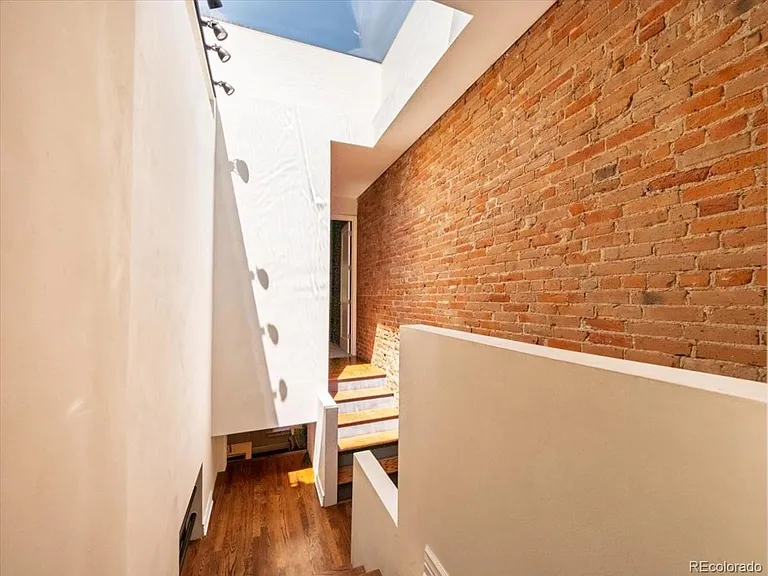 2753 Champa St — Photo 18