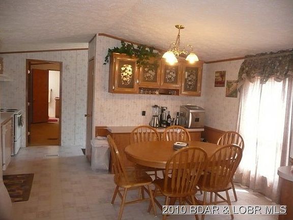3rd image of 134 Country Meadows Dr