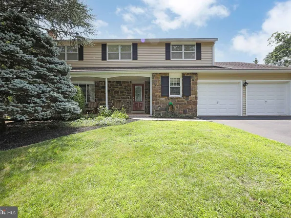 875 Sycamore Dr, Southampton, PA 18966