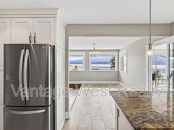 3rd image of 3940 Angus Dr
