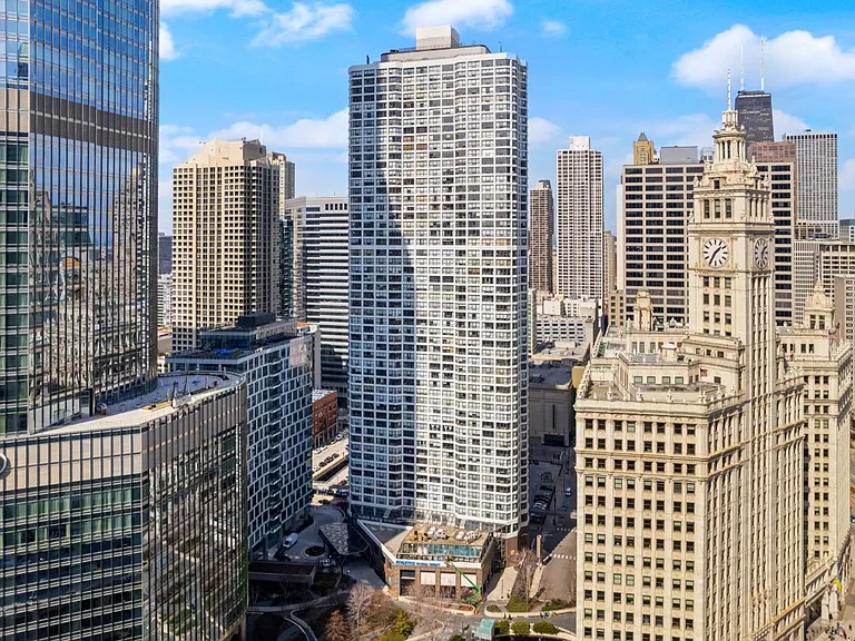 405 N Wabash Ave #405 — Photo 14