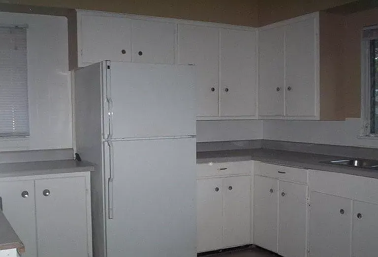 407 Engman St #B — Photo 9