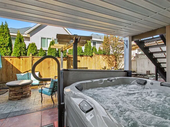 14675 62nd Ave, Surrey, BC V3S 6N4