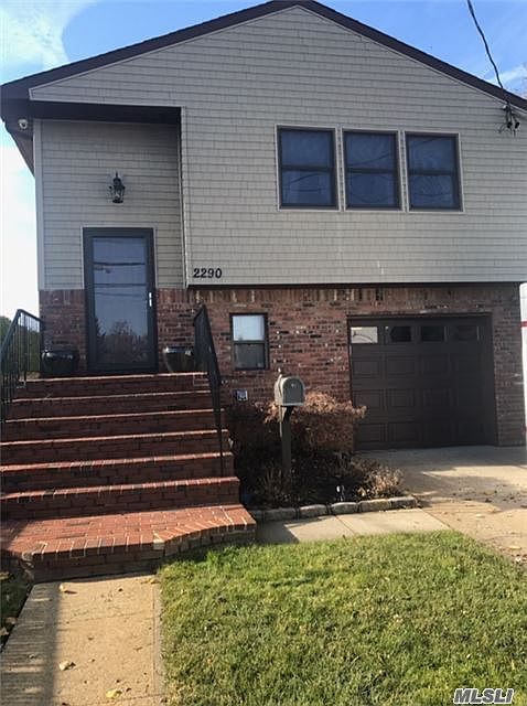 1st image of 2290 Penatiquit Ave