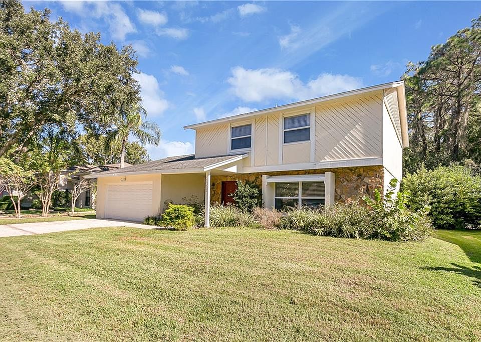1st image of 365 Waterford Cir W