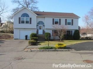 19 Penny Hill Rd, Melrose, MA 02176