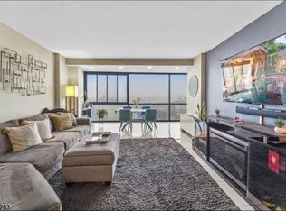 380 Mountain Rd APT 1209, Union City, NJ 07087