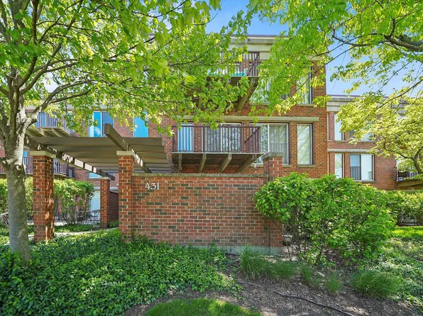 431 Kelburn Rd APT 314, Deerfield, IL 60015