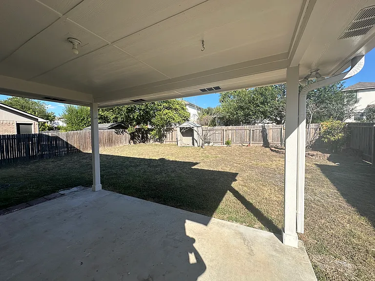 17403 Orwell Ln — Photo 13