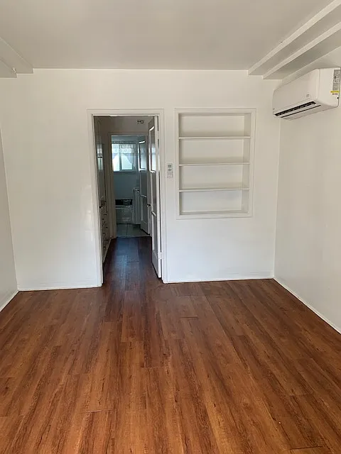 523 Chester St #1