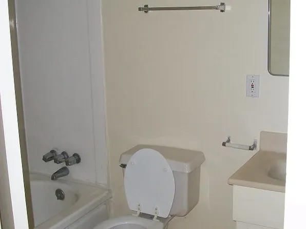 705 N E St, Lompoc, CA