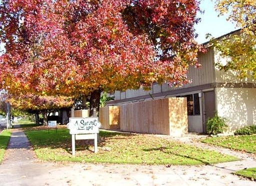 1st image of 6088 N Fresno St #601