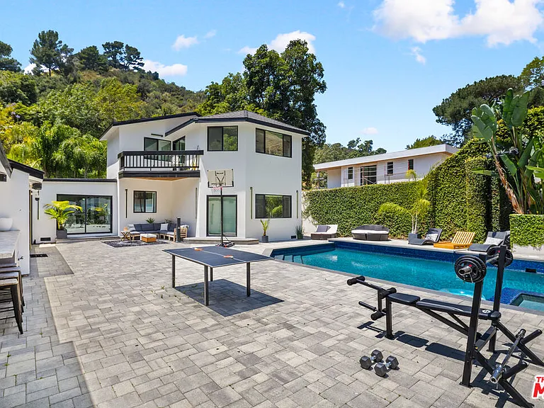 1750 N Beverly Glen Blvd — Photo 5