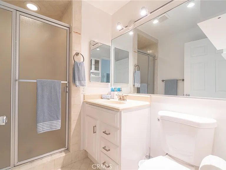 3430 Hermosa Ave — Photo 26