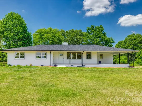 853 Holly Ridge Rd, Blacksburg, SC 29702