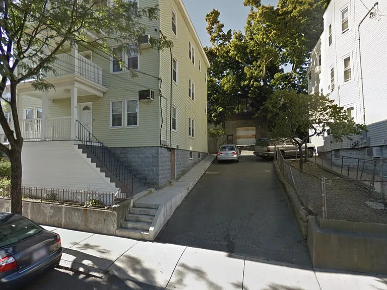 102 Heath St #3 — Photo 11