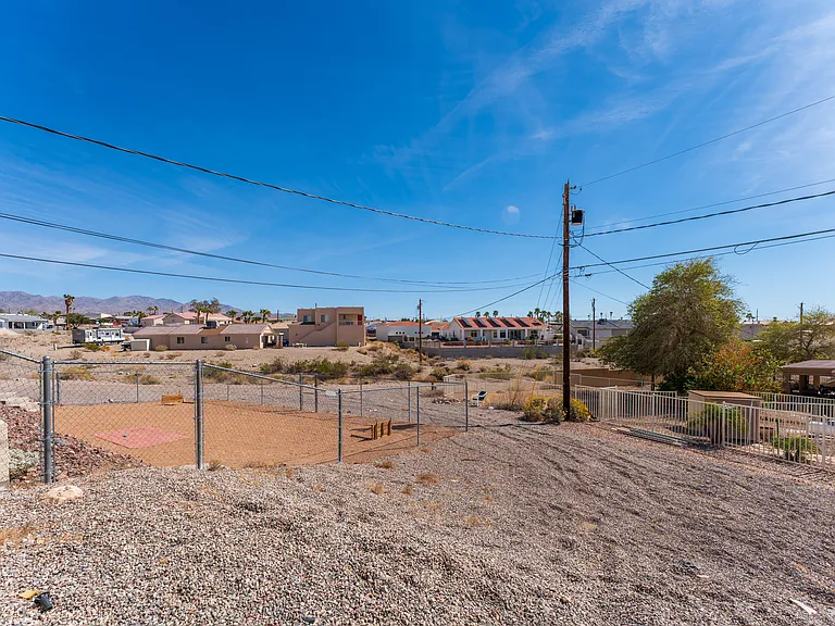 2150 Lake Havasu Plz — Photo 45