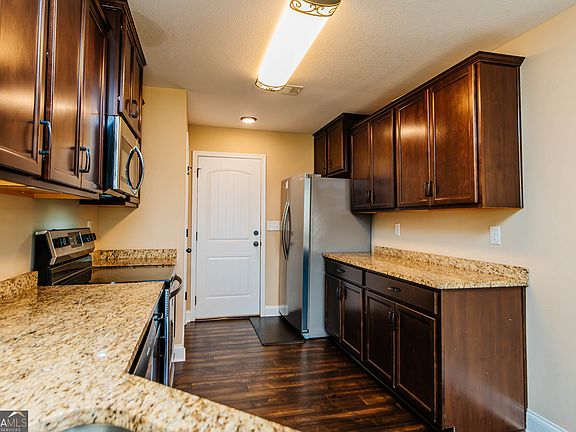 4th image of 124 Hawks Ridge Trce